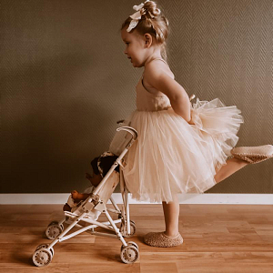 Прогулочная коляска для кукол Mrs. Ertha "Flower Buds", мириада цветов